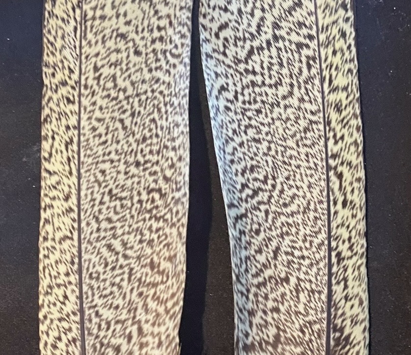 Gulhalet sort Kakadue 20